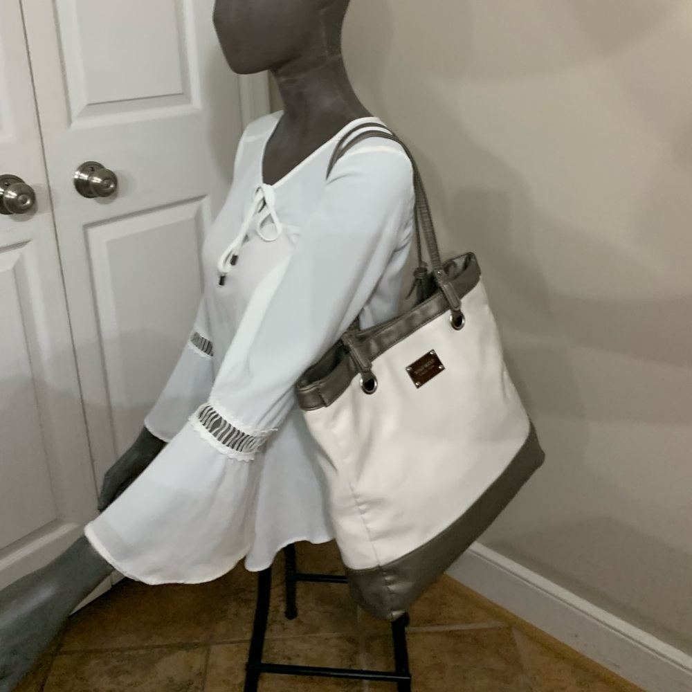 9 West Tote like new.